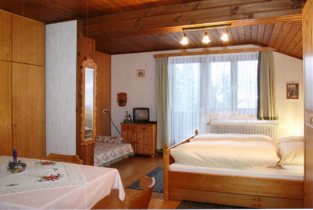 Gasthof Pension St. Wolfgang Kirchberg am Wechsel Room photo